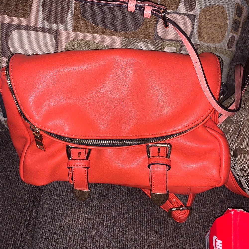 Tangerine purse
